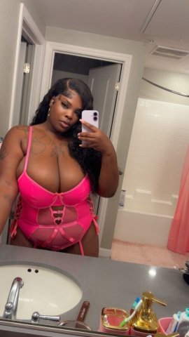 Chocolate Fantasy Busty & Fetish-Friendly Visit (29) - 1