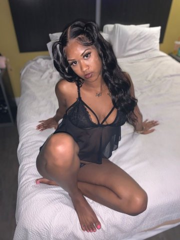 Long Beach CA Incall & Outcall Female Escort — Private, FaceTime Verification - 1