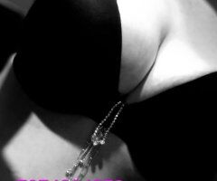 Discreet Austin Female Escort — Incall & Outcall (Capital Plaza) - Image 3
