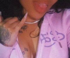 Abilene TX Petite Curvy 22-Year-Old Outcall Escort - Image 5