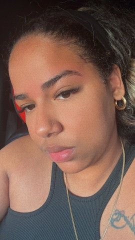 Chica Sexy (23) — 5'7”, 140 lbs - 1