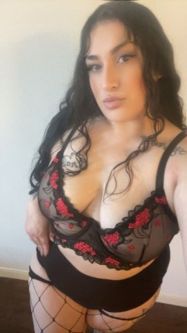 Camila — Mexicana BBW Escort (26) in Palm Springs - 1