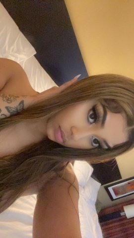 Houston TX Female Escort — Outcalls with FaceTime or Google Meet (No GFE/Bare/Anal) - 1