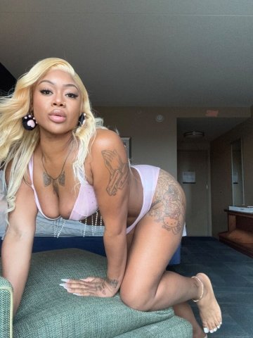 Harrisburg PA Pleasure Bunny Escort (Black & Filipino) — 29 - 1