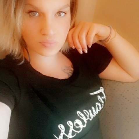 Sioux Falls Female Escort — Video Call Verified - 1