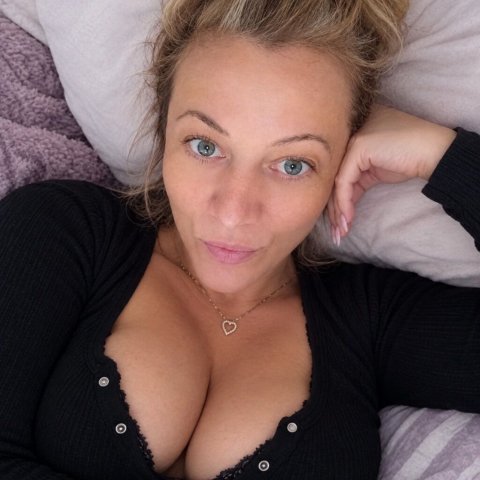 ready for fun (trans woman) TEXT ONLY - 1