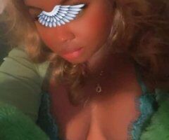 Jacksonville Female Escort for Netflix & Chill Sleepovers - Image 2