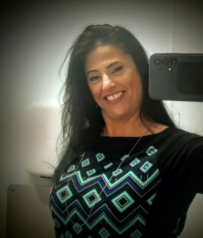 Private Home Female Escort — Confidential, Discreet Appointments - 1