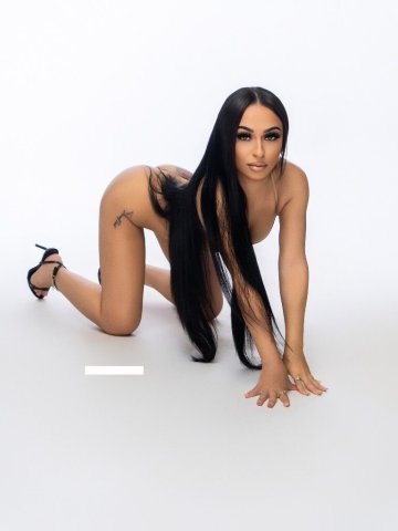 Nunu Rose Petite Outcall Companion — NURU Massage & Verification - 1
