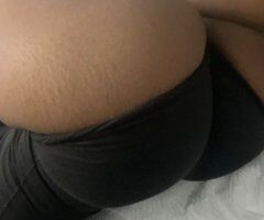 Louisville escorts - Thick MILF (22) — text for rates, face verification
