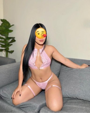 Latina en Charleston, SC lista para BBJ 24/7 - 1