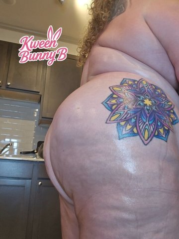 Houston BBW MILF Pornstar — Kween Bunny B, $100 qv (48) — Incall/Outcall, no car dates - 1