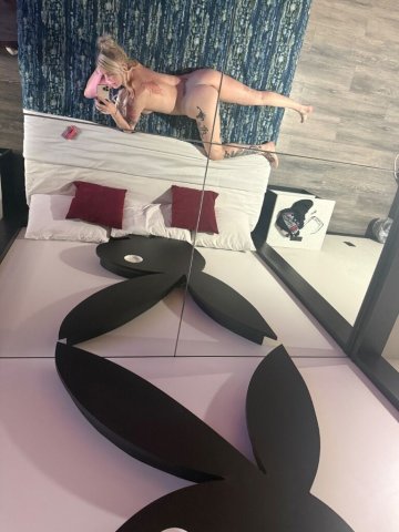 INCALLS and outcalls!!! come see your favorite white girl while im in town 😘📍 - 19 - 1
