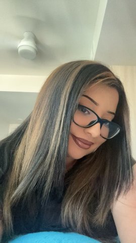 Curvy Latina Beauty — Sweet, Sexy & Unforgettable 💋 - 26 - 1