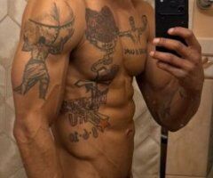 treat you to the finest expericne you ever had. i donstrip partys for the gorwn and sexy ladies out there one of the fittest men on earth. big dick energy. - Image 4