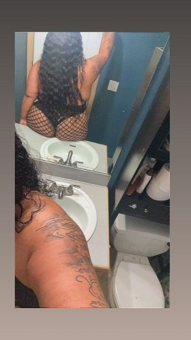 Text to book with me 💜 available Noww ✨✨✨ - 26 - 1