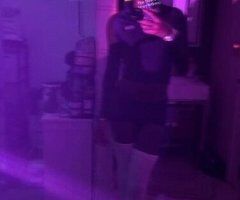 Fem looking to service u Call me/Text is prefered - Image 9