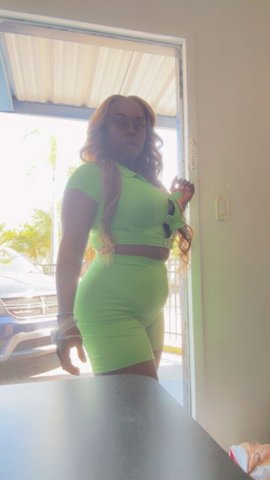 Sophisticated, Discreet & Unforgettable - 27 - 1