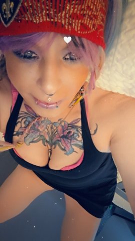 if somebody can help me get a hotel room for a couple of days that would be amazing - 37 - 1