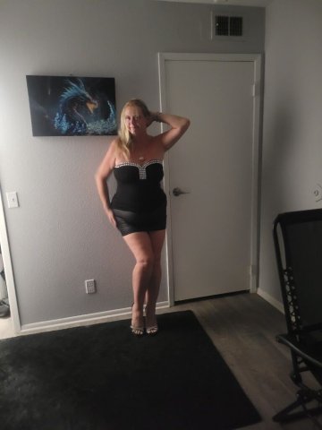 friendly no rush classy with hint of slut - 50 - 1