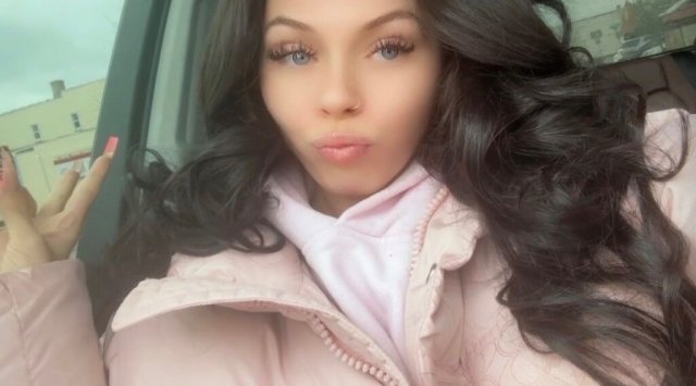 ashley winter - 25 - 1