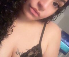 Young Wild Freak 🤸🏽♀🔥 Onlyfans.com/nikkidadon304xo 💦 Sweet Innocent Vibe Mixed Chick 😍😘🤩 Come Play w her very juicy and creamy pussy thick in the right places 🔥❤️💋 - 25 - Image 6