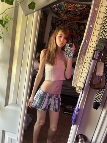 Your secret sexy squirter with lot of FaNTASY👅 A real PARTYGiRL who knows how to satisfy - 18 - 1