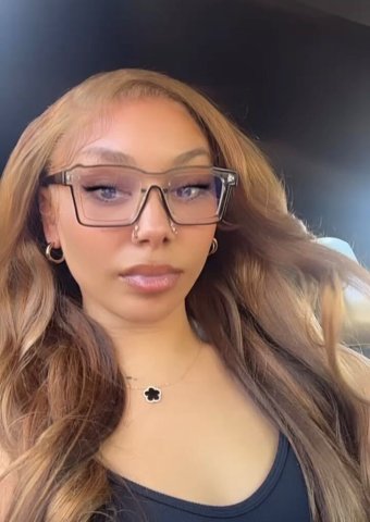 Your Go To Girl 📍💕 - 28 - 1
