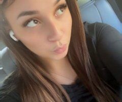 SLIM THICC SNOW BUNNY READY TO FUCK - 22 - Image 3