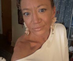 💋MONDAY MANIA😻filthy, Philly, with your girl, the oral queen 😋 text/call for details! 👅Celebrate the day with me! 💋😘lets have some adult fun 😘MILF looking to make a mature gentleman smile👅 - 36 - Image 2
