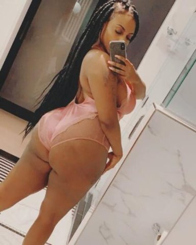 Seductive freak 💦Wet & tight Available Now OUTCall 📲 Only , Let me Relax you 🍑💦💦 It’s your pleasure - 26 - 1