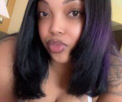 Your Favorite Distraction 👀 - 27 - Image 4