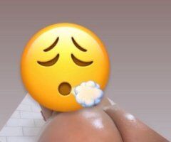 Your Favorite Distraction 👀 - 27 - Image 4
