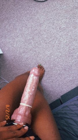 INCALL/OUTCALL SWEET & PETITE 😘 w/ a dominant side !!!F/S👅 💦 Pegging 😎 Hj 🙌🏾& FJ 🦶🏾🦶🏾here for a good time not a long time !! 😘 - 27 - 1