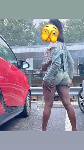 DONT TEXT ME IF U NOT NEAR MIDDLETOWN😘 IM DOING CHEAPER DEALS TODAY OR TRADES👅❄ TAP IN🫶🏾 IM 100% REAL - 26 - 1