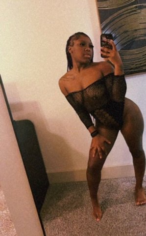 😋 Soft, Sweet & Petite 💋🤎 Your Discreet Retreat 😈✨ - 20 - 1