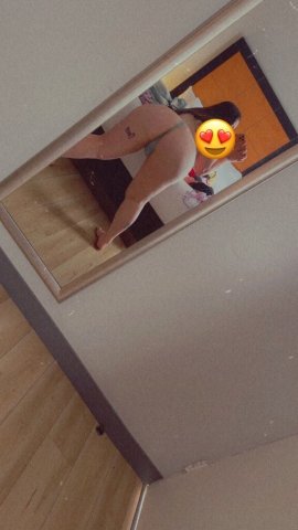 OUTS 📍WET 💦 PRETTY😍 WHITE GIRL 💦 - 24 - 1