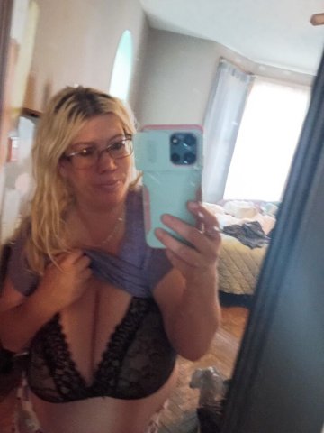 Ready To Play 🍑💦😋 Ask About Rates ❤️❤️❤️ Ready to Play Today😘😘😘 Call Or Text - 41 - 1
