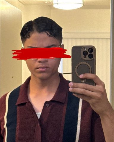 Allow this 6'1 gentleman the pleasure of eating you out and making you beg for more - 1