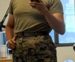 Allow this 6'1 gentleman the pleasure of eating you out and making you beg for more - Image 3