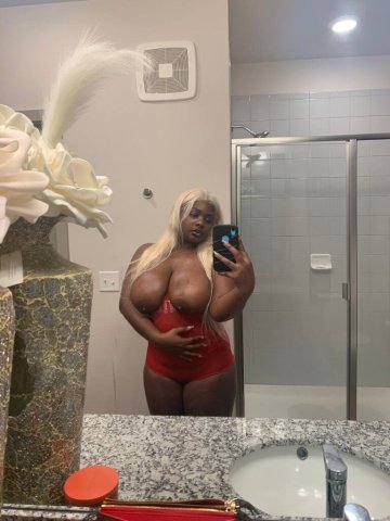 Natural DD chocolate busty ebony babe - 27 - 1