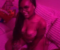 BIG WET MOOSE KNUCKLE 💦🥵 - 24 - Image 5