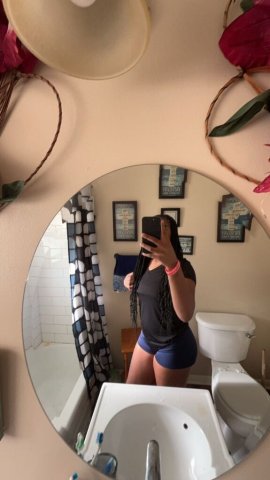 im the baddest, prettiest bitch - 21 - 1