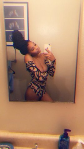 THE PRINCESS IS HERE 💕💦🌹 Cum have fun baby💦🍑 Satisfaction guaranteed 😋 - 27 - 1