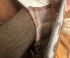 Looking to eat pussy and lay wood - Image 2