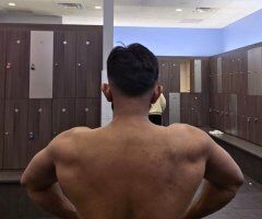 Detroit escorts - i would love to meet you ladies and pound your pussy to your ecstasy.
