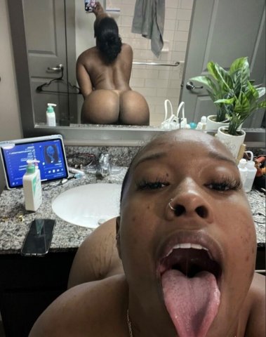 LETS PLAY😍😍💋 Ask about my 2 Girls 👯 Ask about my overnight - 23 - 1