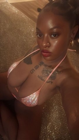 new intown 2 girl special 400 /150 hr special incalls/ outcalls /carplay🤳,pink 🩷 tight 💦💦🔥pussy 😈 secret Paradise. 📲💦 content available 🔥🔥😻💓 let me treat you how your wife should.🙃✅💰 - 24 - 1