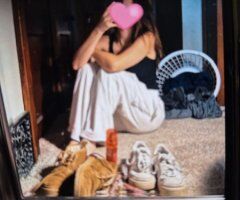 young n fun 🍑😘 - 19 - Image 6