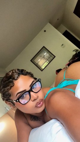 naughty naomi here limited time INCALL AND OUT - 24 - 1